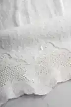 İris İşlemeli Yüz Havlusu (50 x 90 cm)