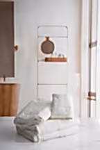 Puerta Çiçek İşlemeli Yüz Havlusu (50 x 90 cm)