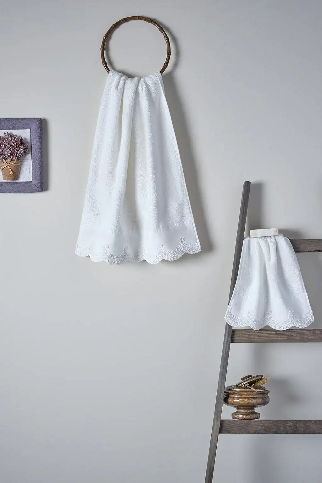 Ramos İşlemeli Yüz Havlusu (50 x 90 cm) - Nazik Home - Yuvama Değer!